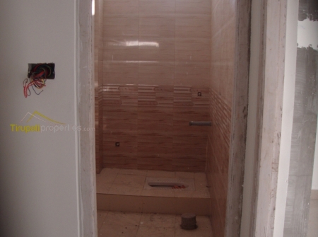 7) 3 BHK Flat in Tirupati - Renigunta Bye Pass - Bath Room.JPG
